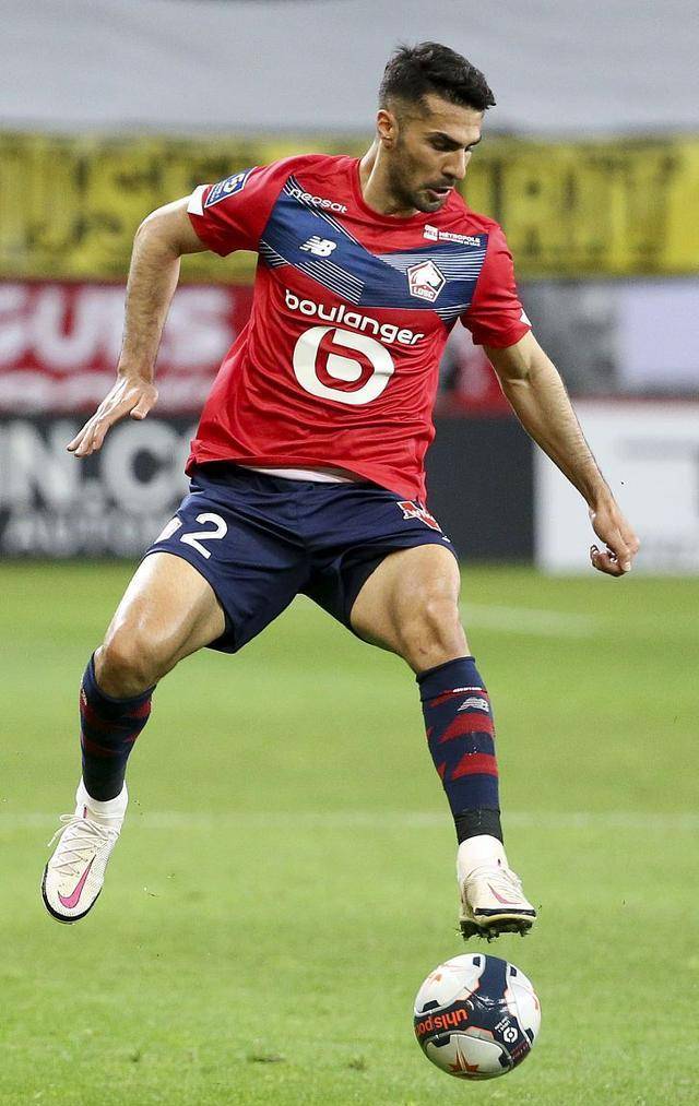 包含赛前罗马豪取连胜——法甲节点到来；更衣室稳定；更衣室氛围转暖的词条